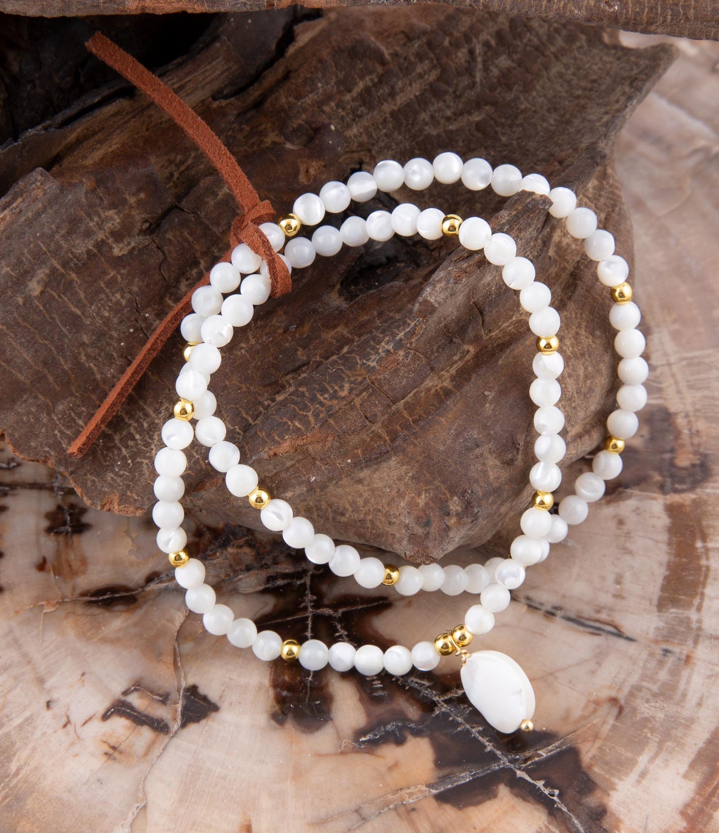 White Mother of Pearl Stretch Golden Bracelet